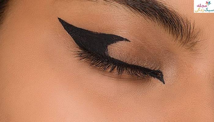 آرایش صورت در خانه، خط چشم گربه ای