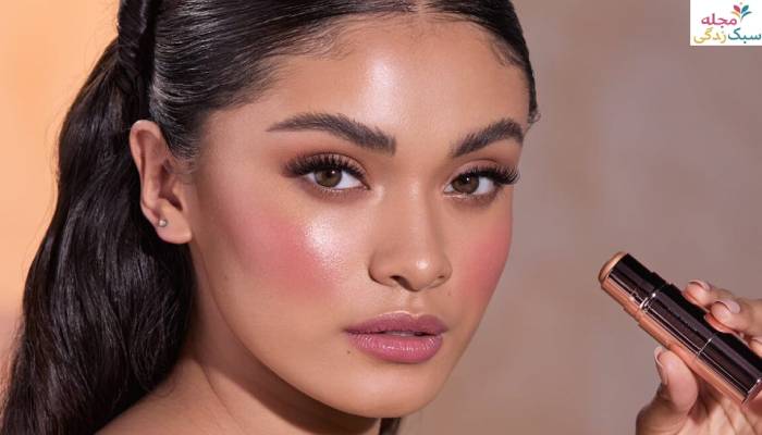 وسایل و لوازم آرایشی مورد نیاز برای برجسته کردن گونه با آرایش