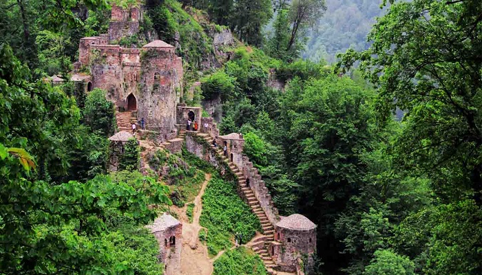 بهترین زمان بازدید از پارک جنگلی قلعه رودخان